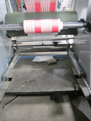 China 4 hidráulicos colorean la etiqueta engomada/la impresora de la bolsa de papel con la desenrolladora Rewinder proveedor